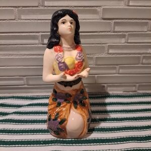 Collectable Vtg Hawaiian Hula Girl Match stick holder or Tooth Holder Figurine